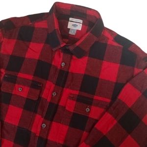 Old Navy Men's Buffalo Plaid Long Sleeve Button Down Shirt